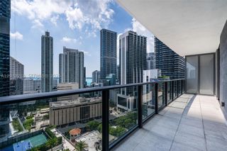 45 SW 9th St 2002, Miami, FL 33130