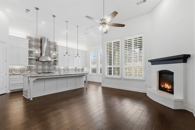 6028 Firefox Lane, Fort Worth, TX 76123