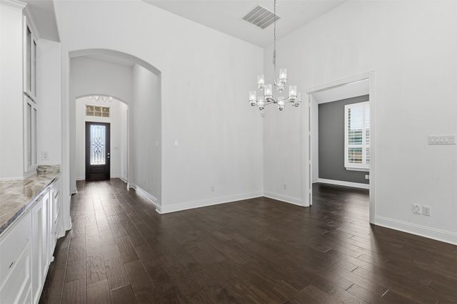 6028 Firefox Lane, Fort Worth, TX 76123