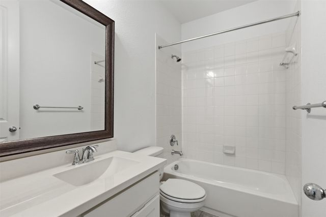 6028 Firefox Lane, Fort Worth, TX 76123