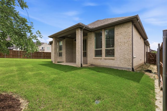 6028 Firefox Lane, Fort Worth, TX 76123