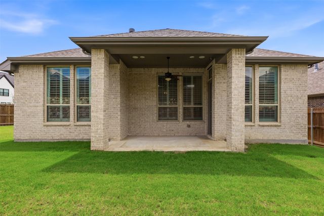 6028 Firefox Lane, Fort Worth, TX 76123