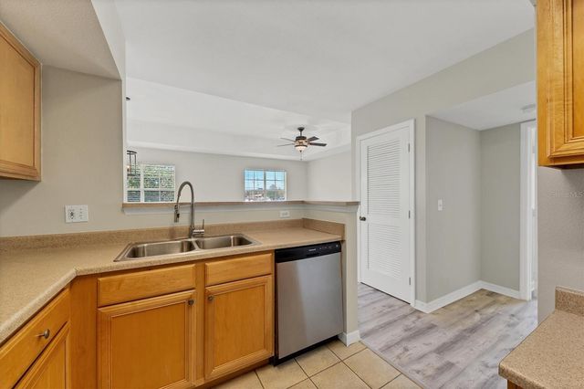 1185 VILLAGIO CIRCLE 208, Sarasota, FL 34237