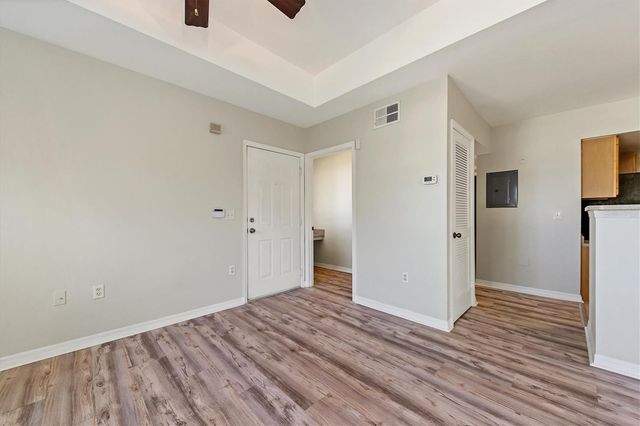 1185 VILLAGIO CIRCLE 208, Sarasota, FL 34237