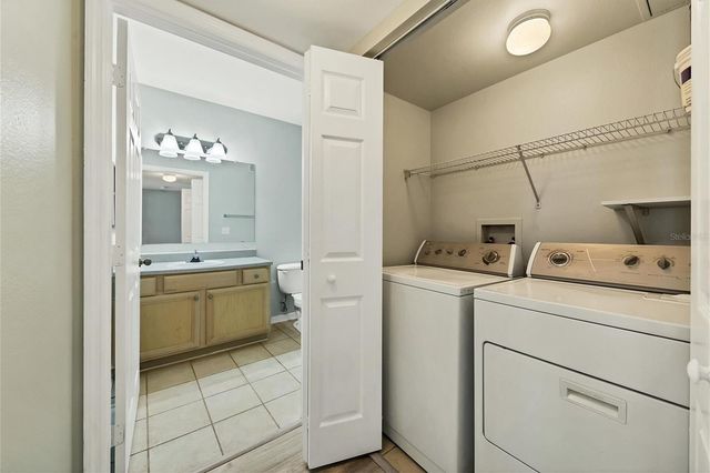 1185 VILLAGIO CIRCLE 208, Sarasota, FL 34237