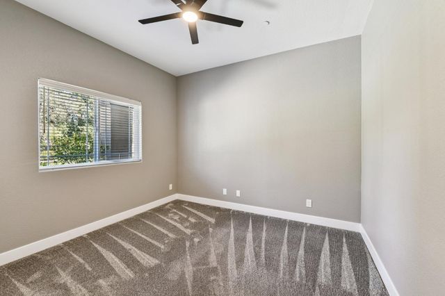 5850 E Ashley Ln, Stockton, CA 95212