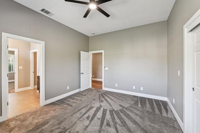 5850 E Ashley Ln, Stockton, CA 95212