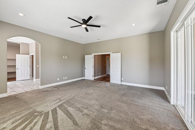 5850 E Ashley Ln, Stockton, CA 95212