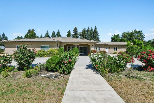 5850 E Ashley Ln, Stockton, CA 95212