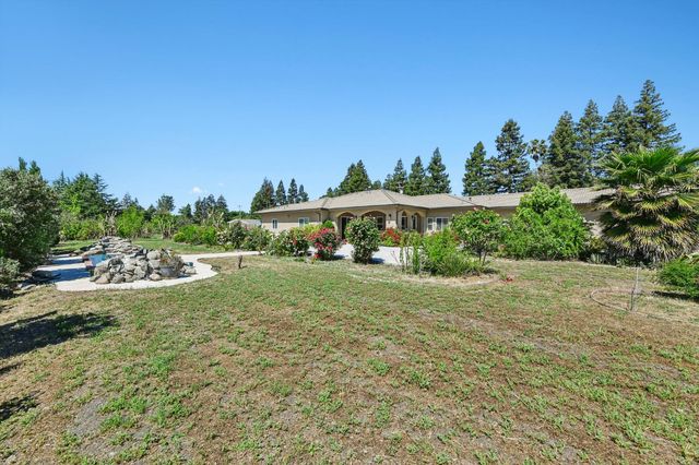 5850 E Ashley Ln, Stockton, CA 95212