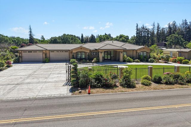 5850 E Ashley Ln, Stockton, CA 95212