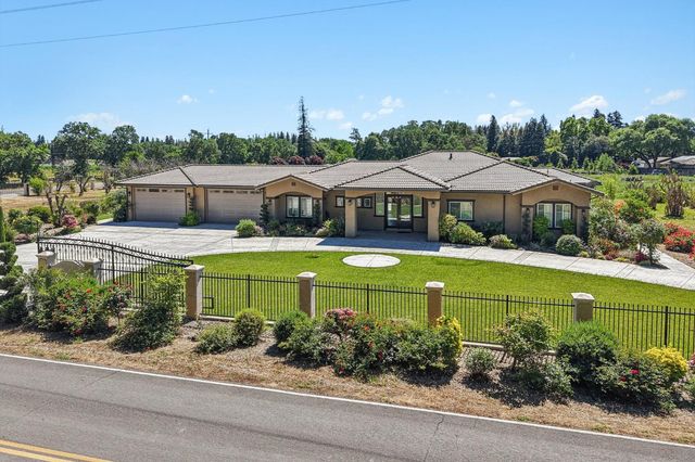 5850 E Ashley Ln, Stockton, CA 95212