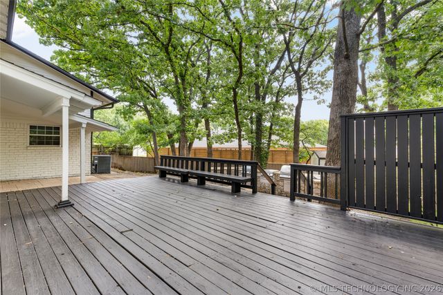 7305 S College Avenue, Tulsa, OK 74136
