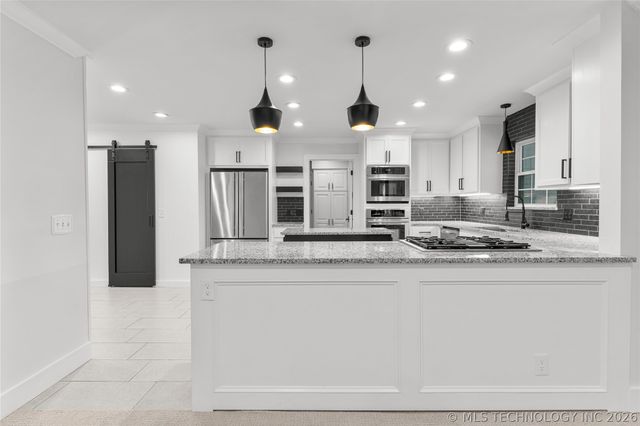 7305 S College Avenue, Tulsa, OK 74136