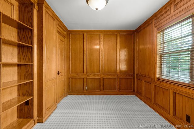 7305 S College Avenue, Tulsa, OK 74136