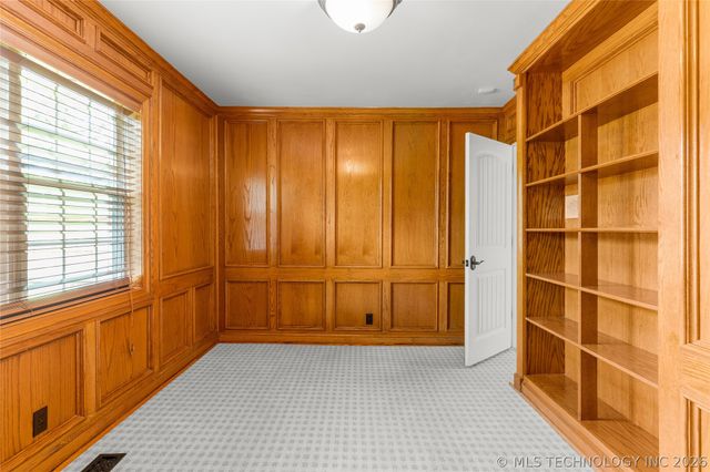 7305 S College Avenue, Tulsa, OK 74136