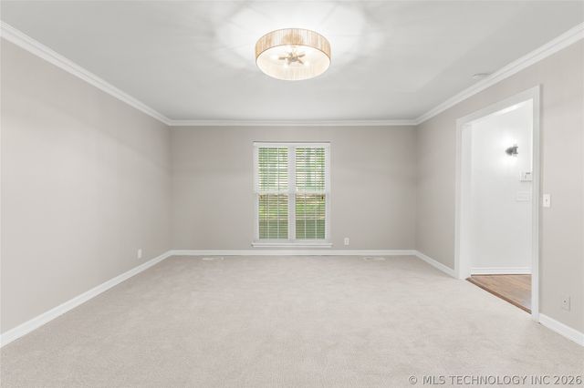 7305 S College Avenue, Tulsa, OK 74136
