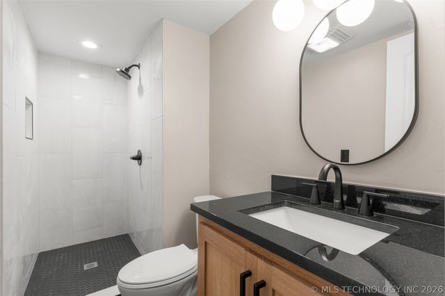 7305 S College Avenue, Tulsa, OK 74136