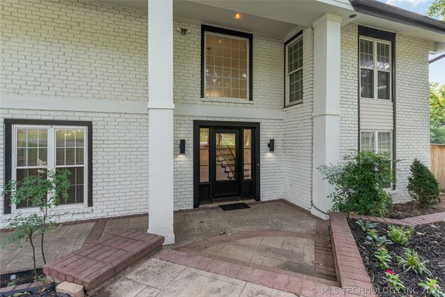 7305 S College Avenue, Tulsa, OK 74136