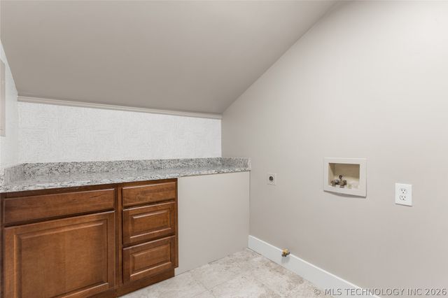 7305 S College Avenue, Tulsa, OK 74136
