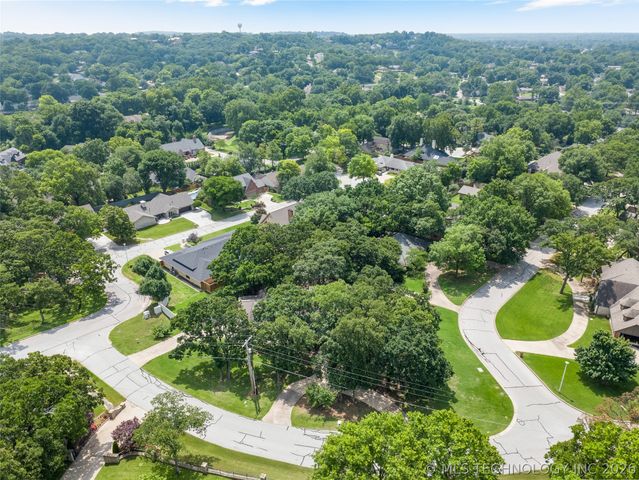 7305 S College Avenue, Tulsa, OK 74136