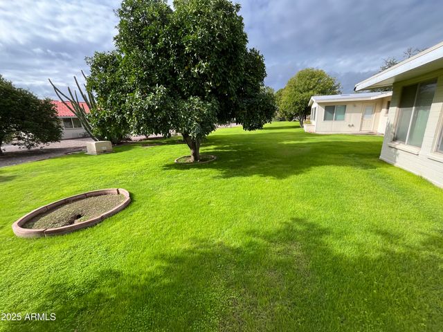 10801 W CLAIR Drive, Sun City, AZ 85351