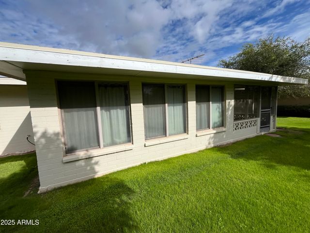 10801 W CLAIR Drive, Sun City, AZ 85351