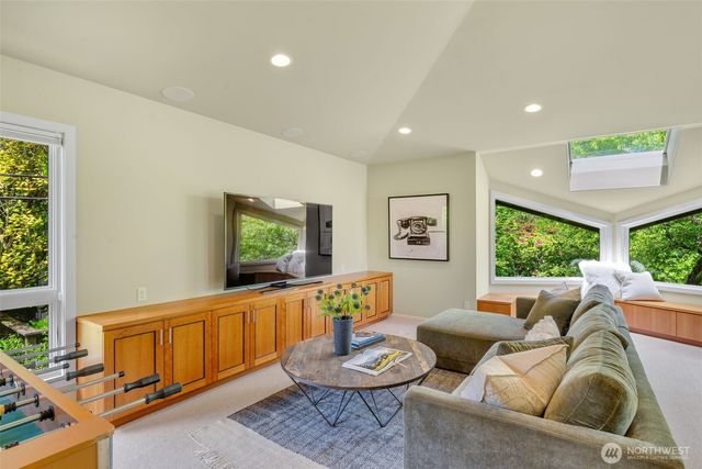 3815 E McGraw Street, Seattle, WA 98112