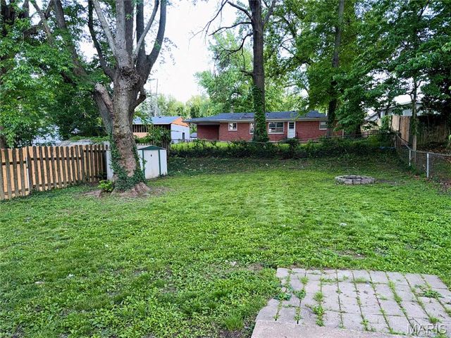 238 Gladys Avenue, Hazelwood, MO 63135