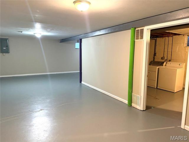 238 Gladys Avenue, Hazelwood, MO 63135