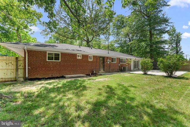18301 CABIN RD, Triangle, VA 22172