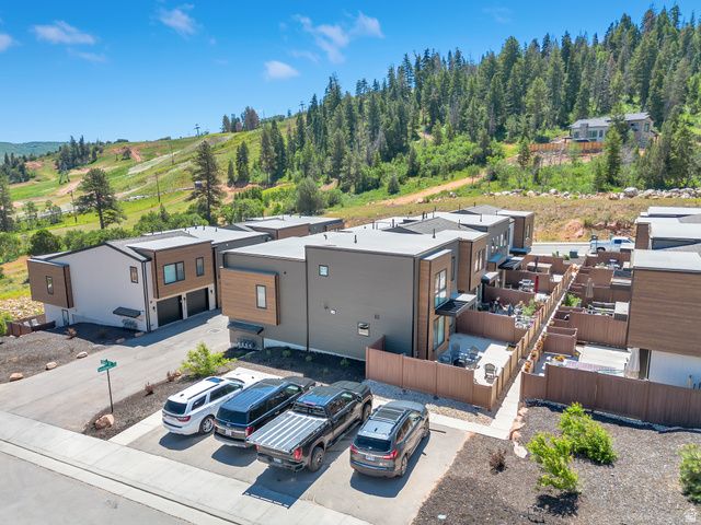 8257 N SANDALWOOD LN, Park City, UT 84098