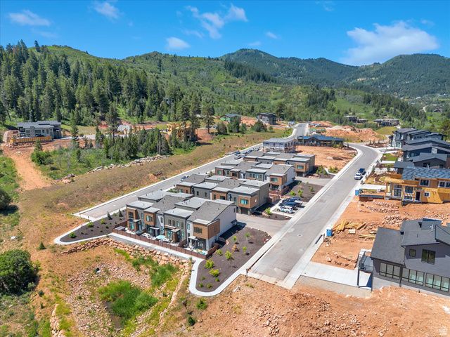 8257 N SANDALWOOD LN, Park City, UT 84098