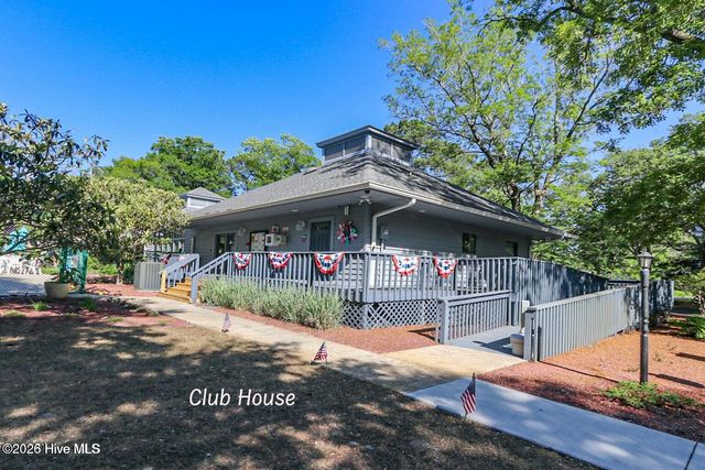 2933 Island Drive SE, Bolivia, NC 28422