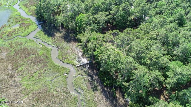 2933 Island Drive SE, Bolivia, NC 28422