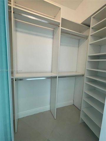 350 S Miami Avenue 1913, Miami, FL 33130
