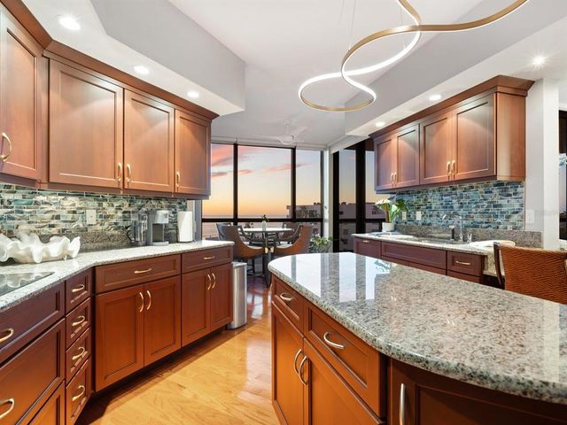 1281 GULF OF MEXICO DRIVE 404, Longboat Key, FL 34228