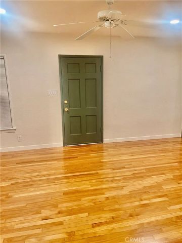 5758 Vineland Avenue, North Hollywood, CA 91601