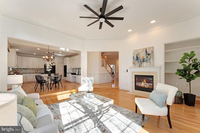 7204 LYNDAM HILL CIR, Lorton, VA 22079