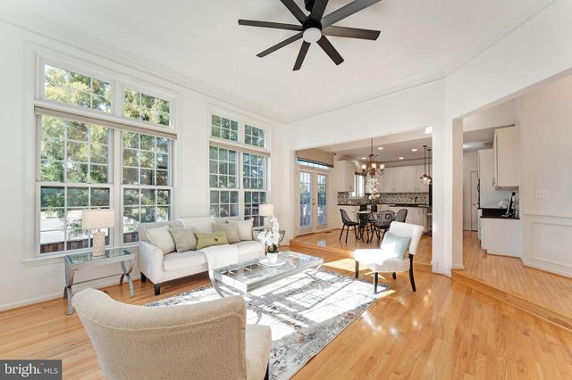 7204 LYNDAM HILL CIR, Lorton, VA 22079