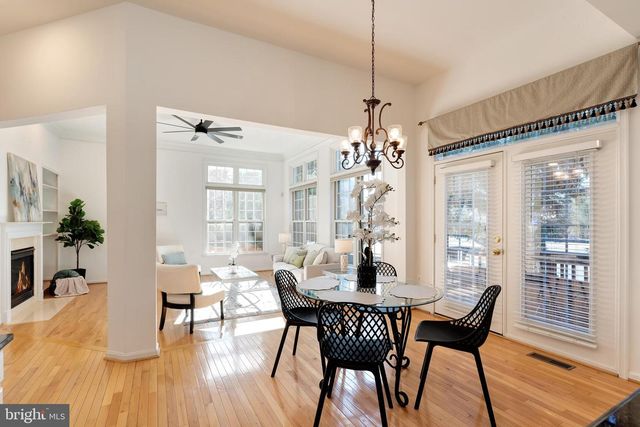 7204 LYNDAM HILL CIR, Lorton, VA 22079