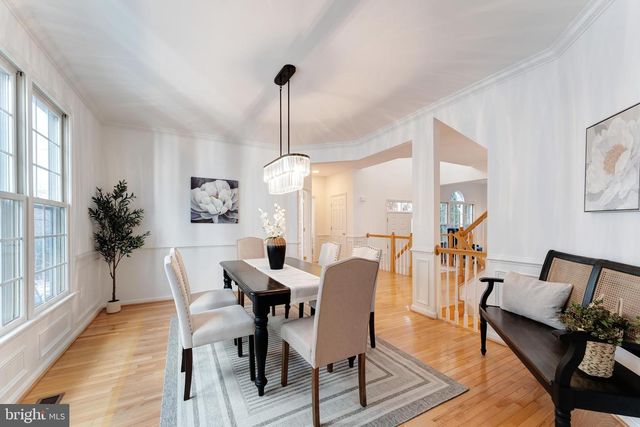 7204 LYNDAM HILL CIR, Lorton, VA 22079