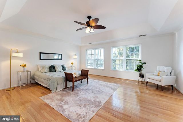 7204 LYNDAM HILL CIR, Lorton, VA 22079