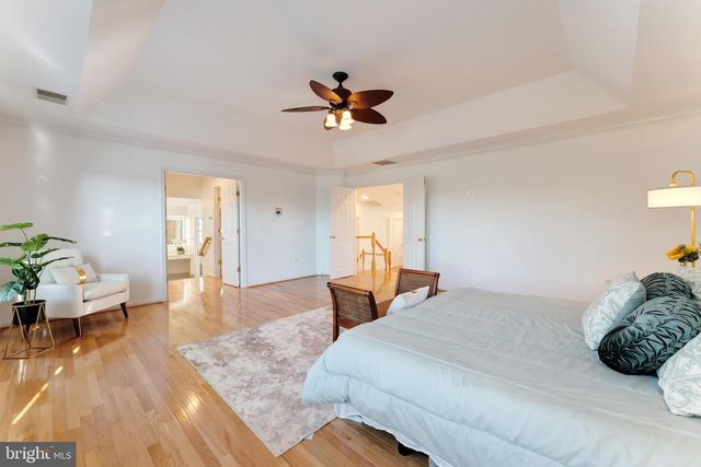 7204 LYNDAM HILL CIR, Lorton, VA 22079