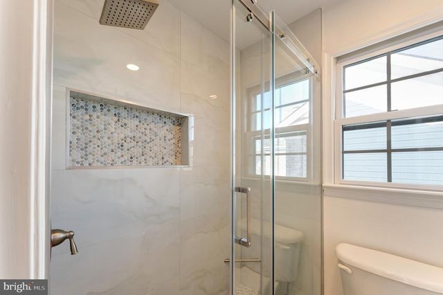 7204 LYNDAM HILL CIR, Lorton, VA 22079