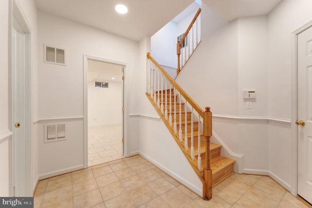 7204 LYNDAM HILL CIR, Lorton, VA 22079