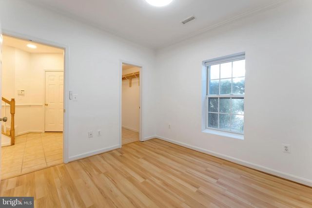 7204 LYNDAM HILL CIR, Lorton, VA 22079