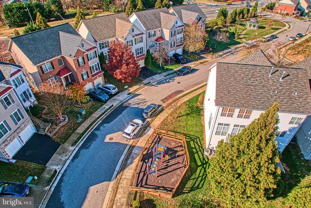 7204 LYNDAM HILL CIR, Lorton, VA 22079