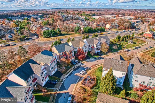 7204 LYNDAM HILL CIR, Lorton, VA 22079