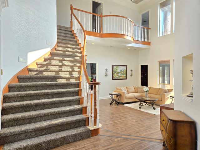 5205 Vicksburg Drive, Arlington, TX 76017